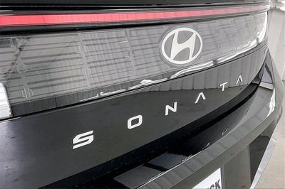 2026 Hyundai SONATA HYBRID SEL