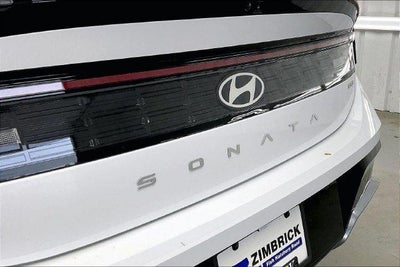 2026 Hyundai SONATA HYBRID SEL
