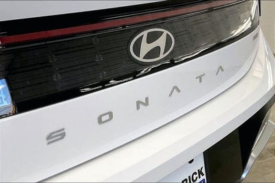 2026 Hyundai SONATA HYBRID SEL