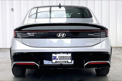 2026 Hyundai SONATA HYBRID SEL
