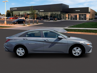 2026 Hyundai ELANTRA SE