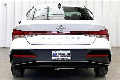 2026 Hyundai ELANTRA SE