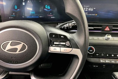 2024 Hyundai ELANTRA SEL