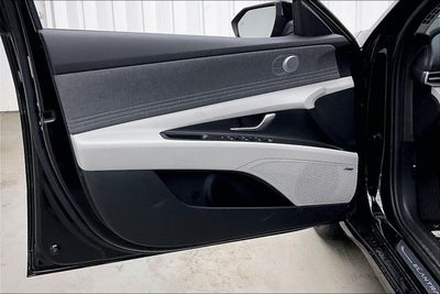 2026 Hyundai ELANTRA HYBRID Limited