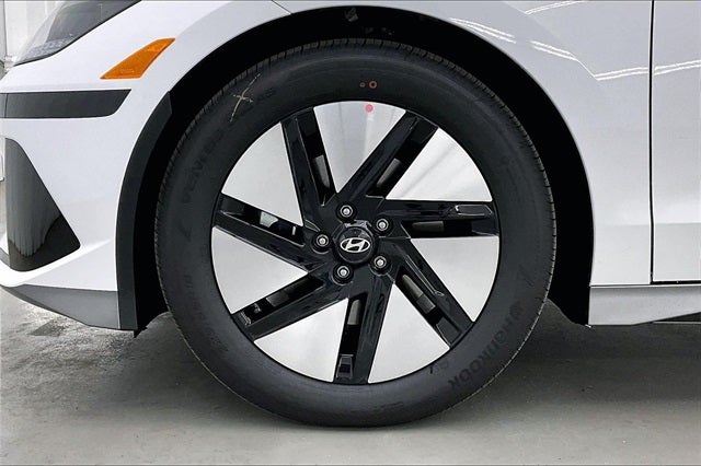 2025 Hyundai IONIQ 6 SE