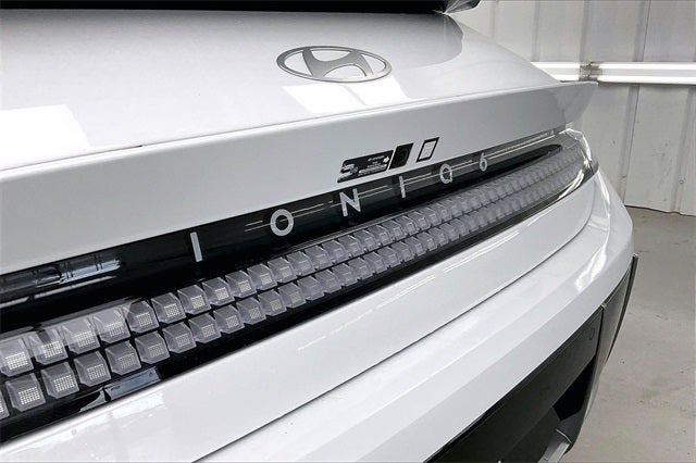 2025 Hyundai IONIQ 6 SE