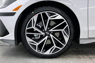 2025 Hyundai IONIQ 6 SEL