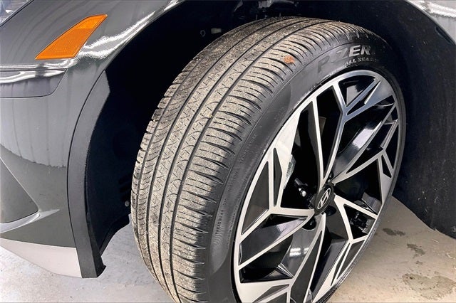 2024 Hyundai IONIQ 6 SEL