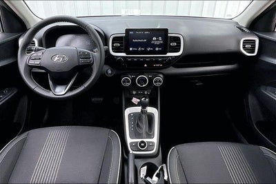 2026 Hyundai VENUE SEL W/Two-Tone Roof