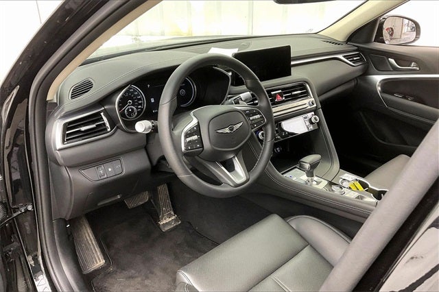 2025 Genesis G70 2.5T