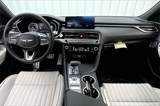 2025 Genesis G70 2.5T