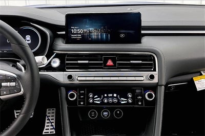 2025 Genesis G70 2.5T