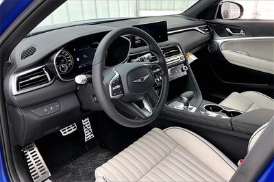 2025 Genesis G70 2.5T