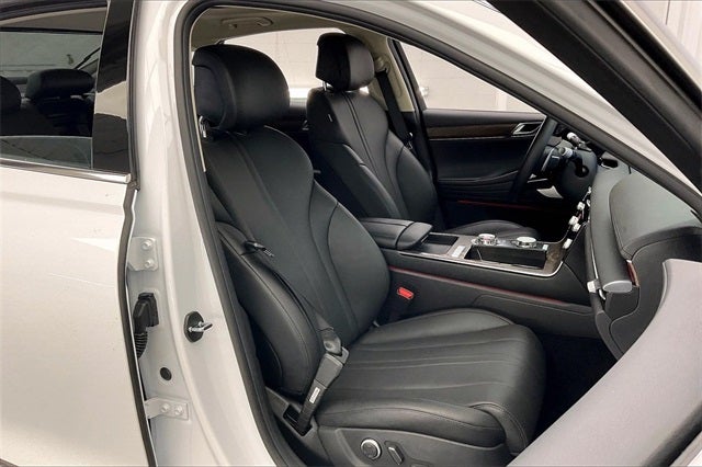 2025 Genesis G80 2.5T