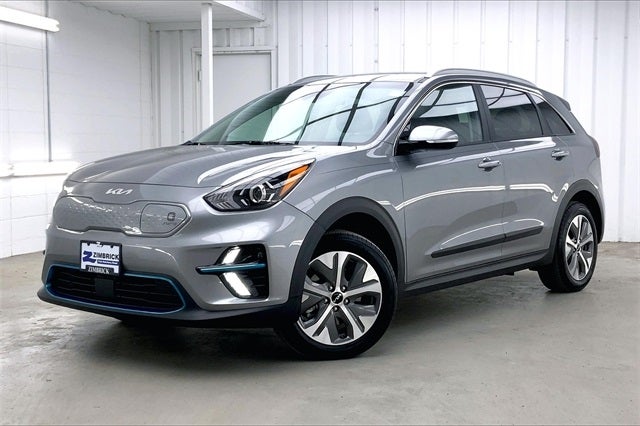 Used 2022 Kia Niro EX with VIN KNDCC3LG1N5156086 for sale in Madison, WI